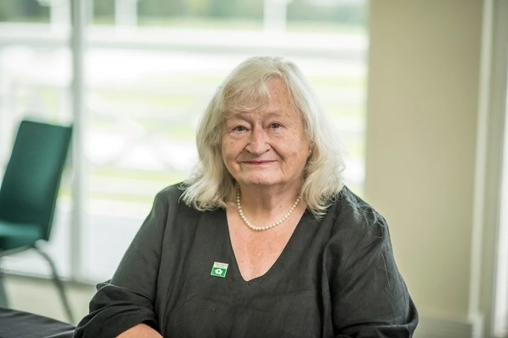 Gillian Walton